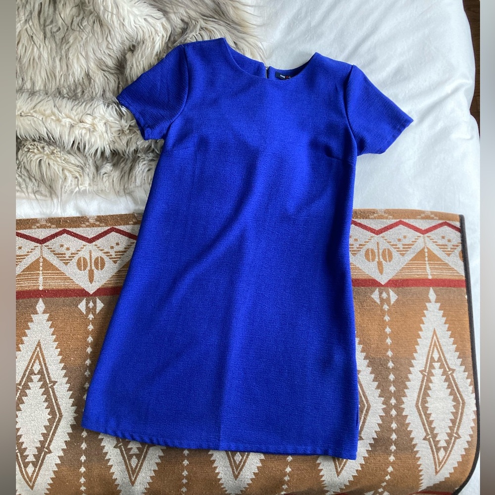 Short Sleeve Straight mini dress- Blue size XS